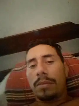 Snapshot of luissilva0071 chatting on March 28, 4:06 pm luissilva0071 online show from March 28, 4:06 pm