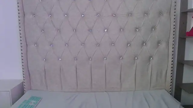 Abril Squirt online show from January 9, 10:11 pm