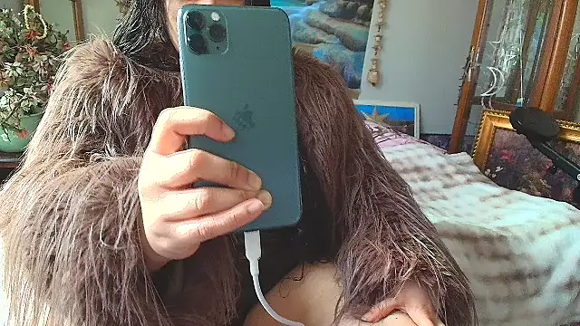 MelanieFawker online show from March 9, 4:44 pm