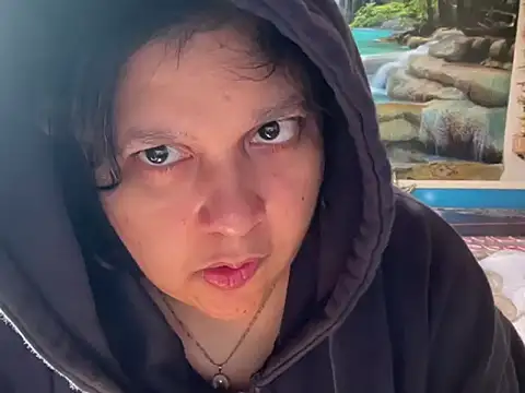 MelanieFawker online show from September 28, 5:18 pm