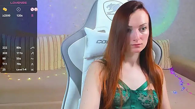 Snapshot of FlamyGold chatting on February 4, 12:08 am FlamyGold online show from February 4, 12:08 am