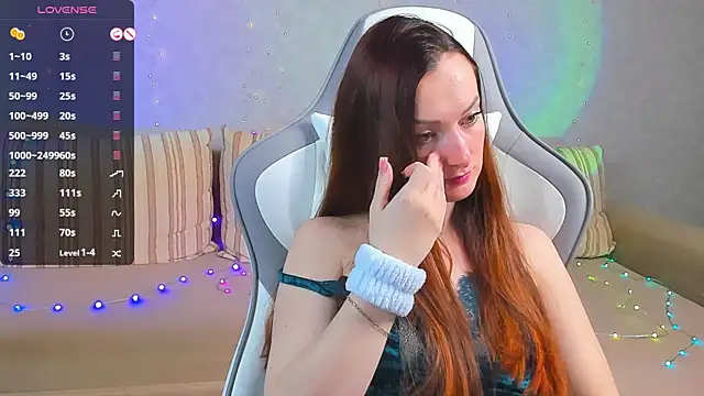 Snapshot of FlamyGold chatting on March 5, 2:14 am FlamyGold online show from March 5, 2:14 am