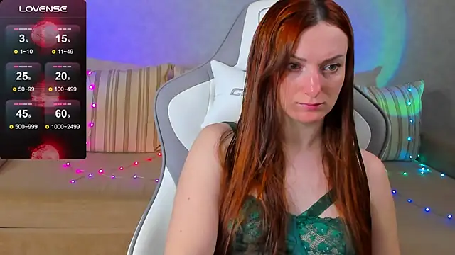 Snapshot of FlamyGold chatting on October 21, 12:33 am FlamyGold online show from October 21, 12:33 am