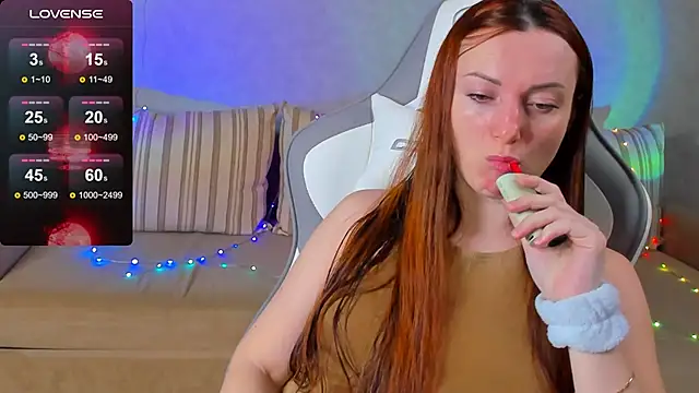 Snapshot of FlamyGold chatting on October 24, 1:13 am FlamyGold online show from October 24, 1:13 am