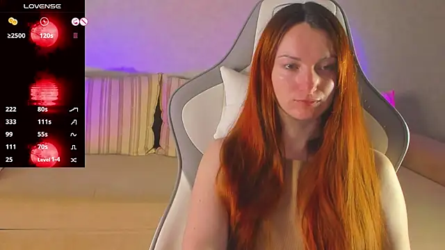 Snapshot of FlamyGold chatting on July 25, 12:42 am FlamyGold online show from July 25, 12:42 am