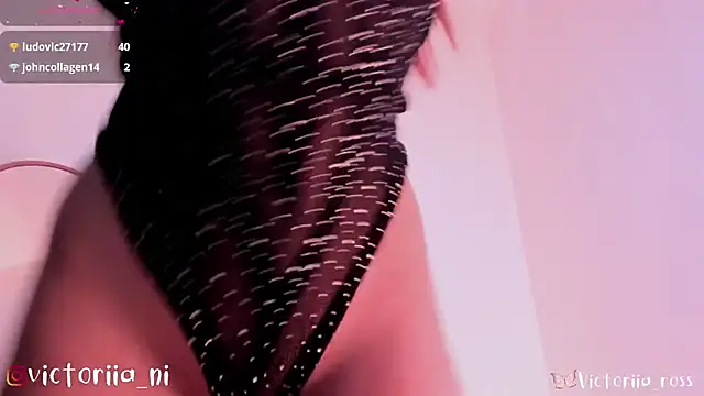 Snapshot of Victoria-ross chatting on December 31, 7:51 pm Victoria-ross online show from December 31, 7:51 pm