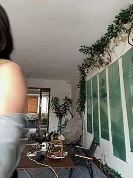 Eliza-E online show from March 27, 3:01 am