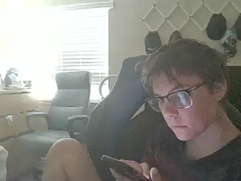 KaliSnow199623 online show from December 2, 10:56 pm