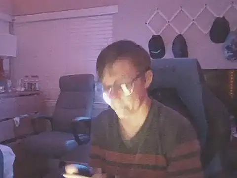 KaliSnow199623 online show from December 4, 2:31 am