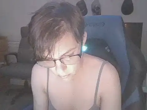 KaliSnow199623 online show from February 16, 3:04 am