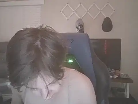 KaliSnow199623 online show from February 19, 7:50 am