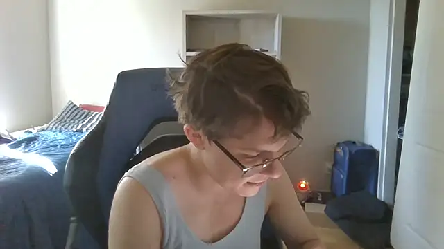 KaliSnow199623 online show from September 17, 10:11 pm