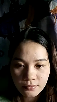 Ngoc-Trinh online show from December 18, 3:44 pm