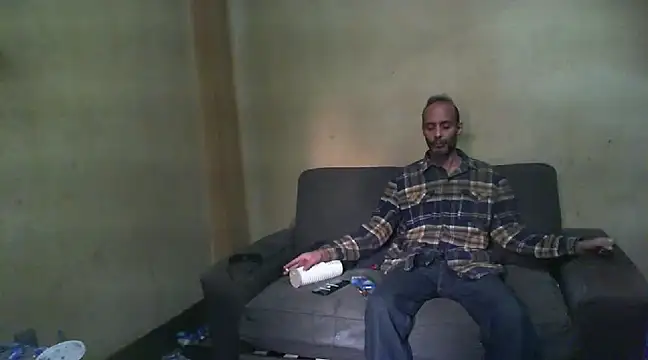 Snapshot of tomeliviathan chatting on January 31, 2:39 pm tomeliviathan online show from January 31, 2:39 pm