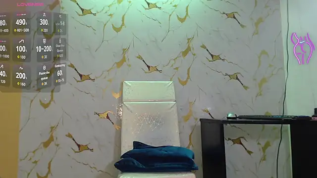 Sara-fox online show from October 1, 9:10 pm