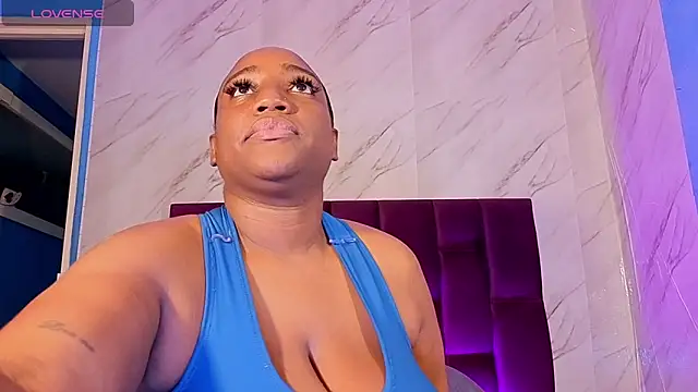 Perlasexyu1 online show from April 17, 2:42 pm