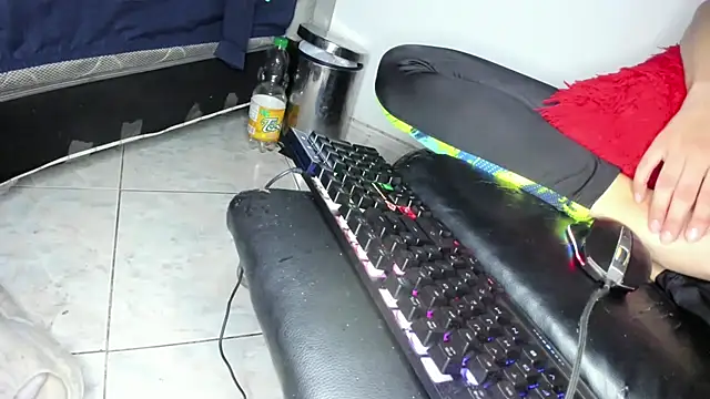 guy master online show from December 6, 7:56 pm