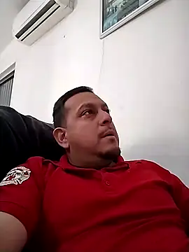 OmarMagSon online show from December 22, 7:42 pm