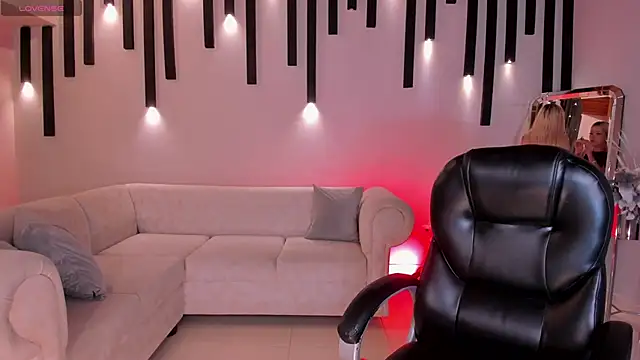 HannaConnor  online show from October 14, 8:53 pm