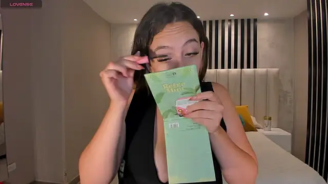 BellaRose X online show from April 9, 5:18 am