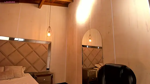 ViolettHansson online show from January 13, 6:46 pm