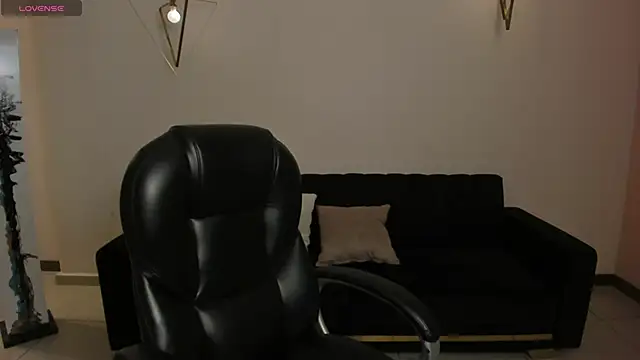 AliceHarper  online show from March 31, 7:58 pm