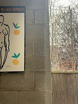 Snapshot of holyeroticss chatting on December 25, 7:34 pm holyeroticss online show from December 25, 7:34 pm