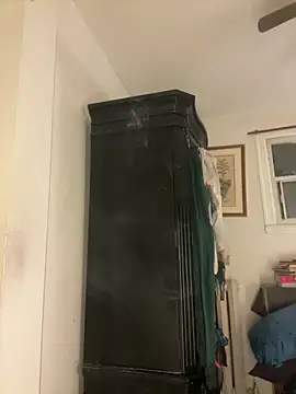 Snapshot of holyeroticss chatting on January 19, 12:49 am holyeroticss online show from January 19, 12:49 am