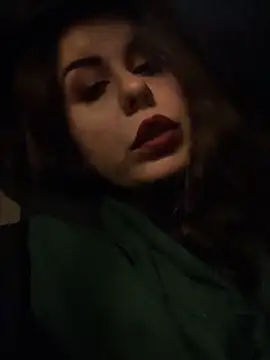 Snapshot of holyeroticss chatting on January 25, 12:06 am holyeroticss online show from January 25, 12:06 am