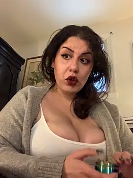 holyeroticss online show from December 21, 5:31 pm