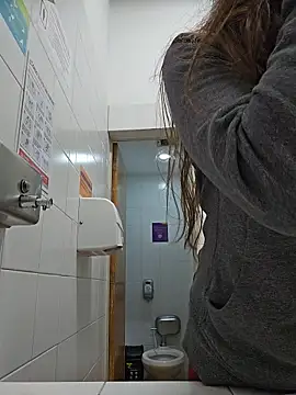 mmmVirginia online show from October 25, 3:40 pm