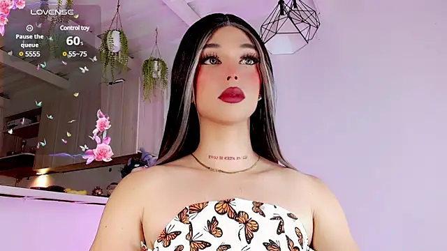 Snapshot of Marian_LV chatting on February 4, 10:10 am Marian LV online show from February 4, 10:10 am