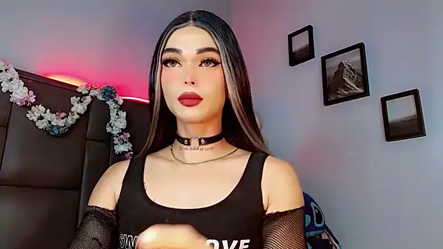 Snapshot of Marian_LV chatting on September 23, 8:06 am Marian LV online show from September 23, 8:06 am