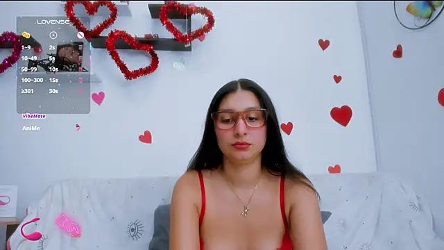 Alyson0001 online show from March 3, 9:31 pm