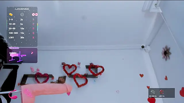 Alyson0001 online show from March 4, 7:42 pm