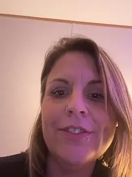 misssWet online show from March 6, 9:17 am