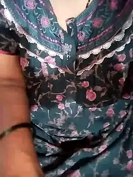 Snapshot of sexyrapa chatting on December 5, 6:54 am sexyrapa online show from December 5, 6:54 am