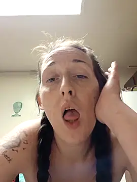 Snapshot of PhatAss_Kummmilla chatting on April 28, 11:04 am PhatAss Kummmilla online show from April 28, 11:04 am