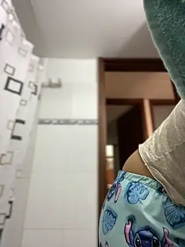 Snapshot of Salome_golvert chatting on January 20, 7:46 pm Salome golvert online show from January 20, 7:46 pm