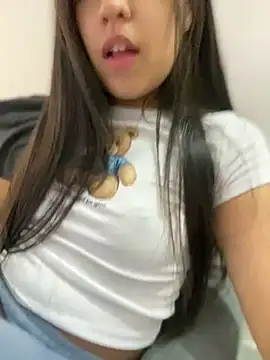 Snapshot of Salome_golvert chatting on February 20, 10:26 pm Salome golvert online show from February 20, 10:26 pm
