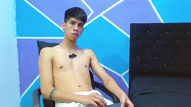 Snapshot of jhony-sex chatting on December 12, 6:36 am jhony-sex online show from December 12, 6:36 am