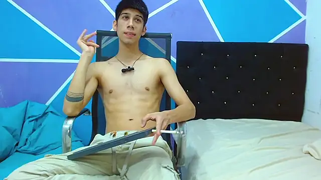 Snapshot of jhony-sex chatting on January 31, 4:58 am jhony-sex online show from January 31, 4:58 am