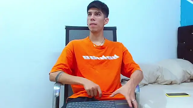 Snapshot of jhony-sex chatting on March 19, 2:48 am jhony-sex online show from March 19, 2:48 am