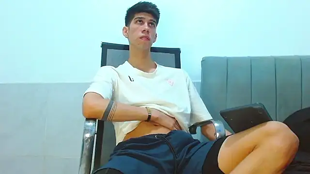 Snapshot of jhony-sex chatting on July 16, 8:15 pm jhony-sex online show from July 16, 8:15 pm