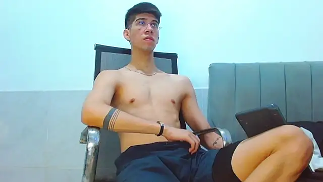 Snapshot of jhony-sex chatting on August 1, 10:08 pm jhony-sex online show from August 1, 10:08 pm