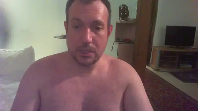 Snapshot of Mike_12hot chatting on February 21, 7:04 pm Mike 12hot online show from February 21, 7:04 pm