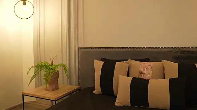 Snapshot of IrisBaker chatting on November 3, 8:54 pm IrisBaker online show from November 3, 8:54 pm