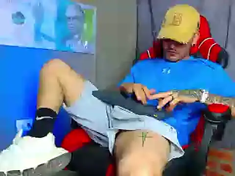 Snapshot of smoker445 chatting on March 8, 10:56 pm smoker445 online show from March 8, 10:56 pm