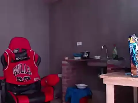 Snapshot of smoker445 chatting on March 12, 5:28 pm smoker445 online show from March 12, 5:28 pm