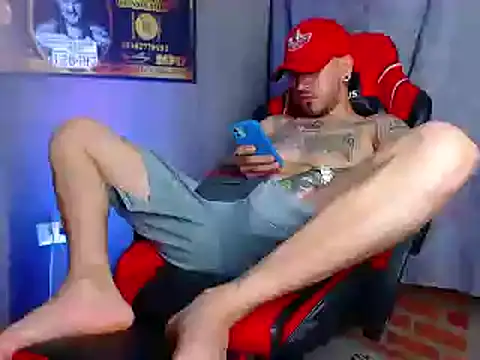 Snapshot of smoker445 chatting on March 17, 6:07 am smoker445 online show from March 17, 6:07 am